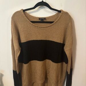 A. Byer Women's Sweater in Tan and Black
